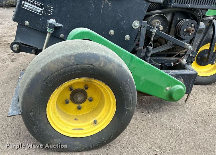 image for item KX9068 John Deere Aercore 800  aerator