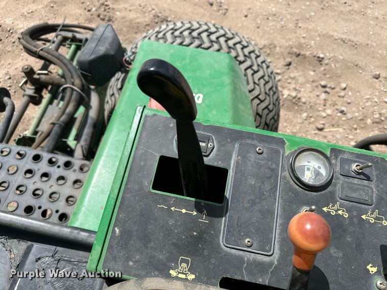 image for item KX9069 John Deere 3235A  reel mower