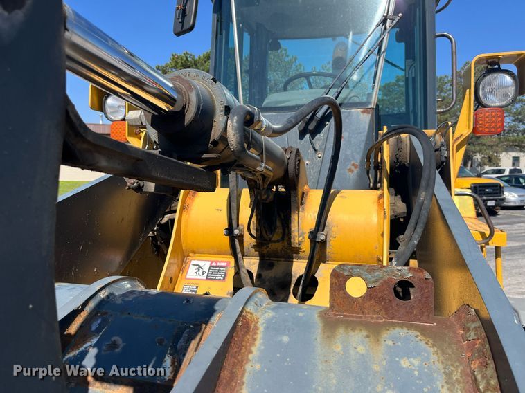 image for item LA9868 2008 John Deere 444J  wheel loader