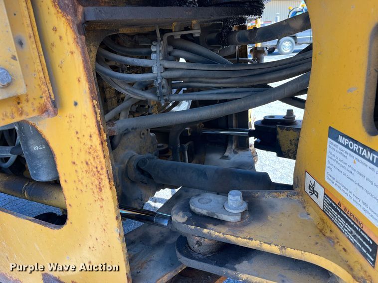 image for item LA9868 2008 John Deere 444J  wheel loader