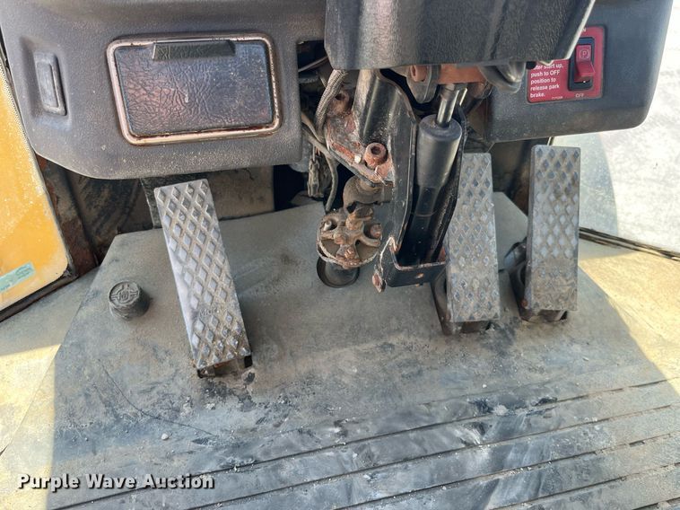 image for item LA9868 2008 John Deere 444J  wheel loader