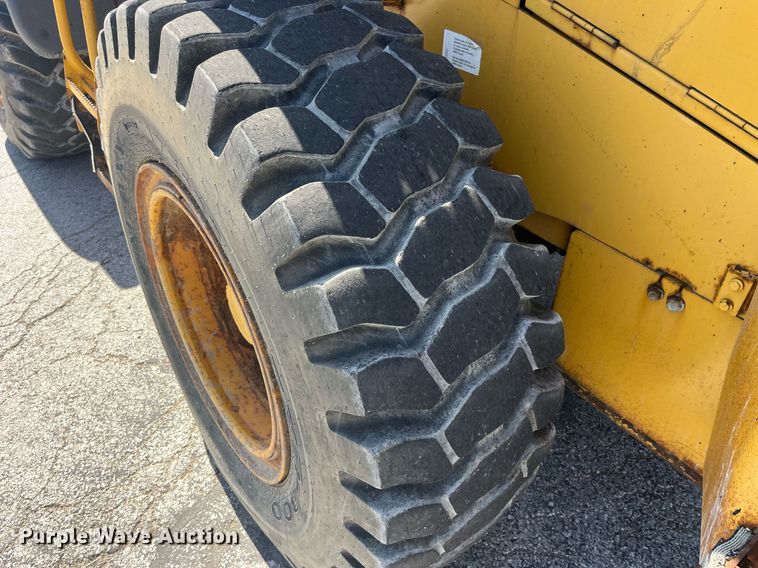 image for item LA9868 2008 John Deere 444J  wheel loader