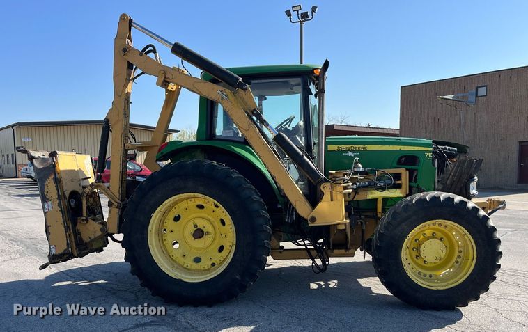 image for item LA9869 John Deere 7130 Premium  MFWD tractor