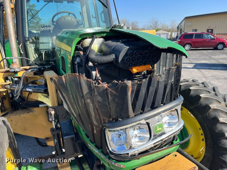 image for item LA9869 John Deere 7130 Premium  MFWD tractor