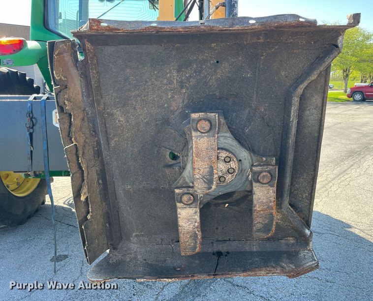 image for item LA9869 John Deere 7130 Premium  MFWD tractor