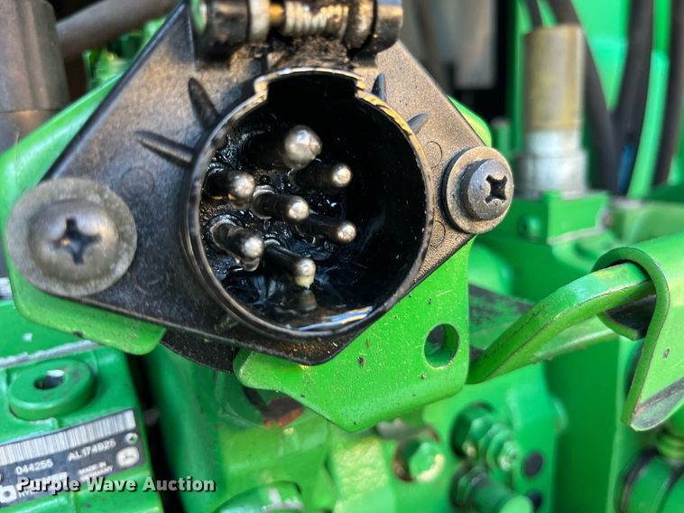 image for item LA9869 John Deere 7130 Premium  MFWD tractor