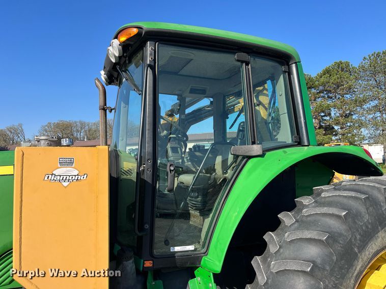 image for item LA9869 John Deere 7130 Premium  MFWD tractor