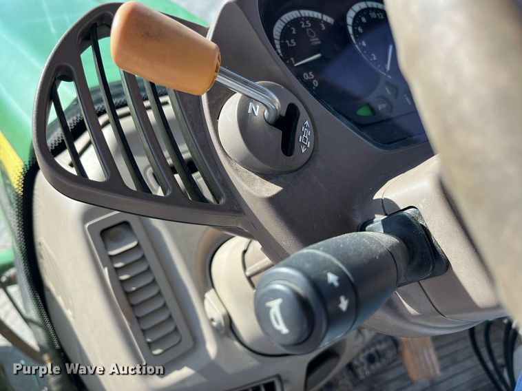 image for item LA9869 John Deere 7130 Premium  MFWD tractor