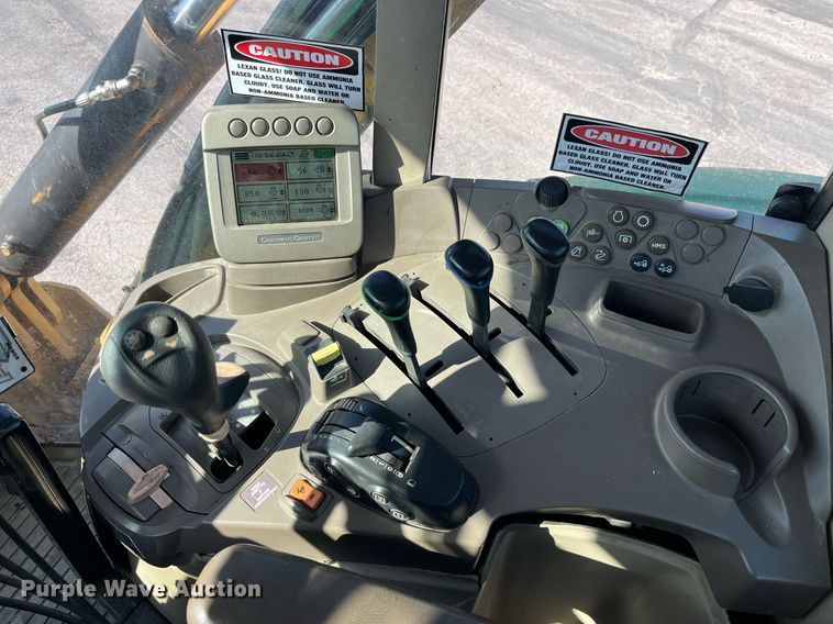 image for item LA9869 John Deere 7130 Premium  MFWD tractor