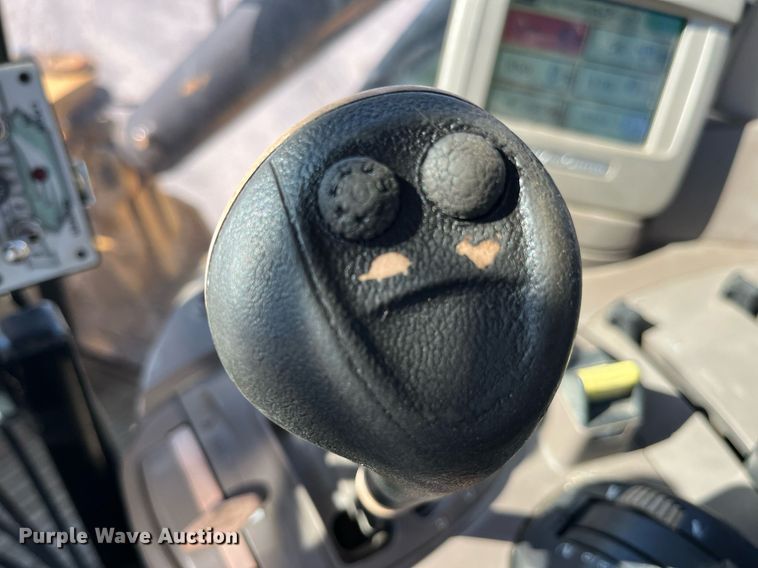 image for item LA9869 John Deere 7130 Premium  MFWD tractor