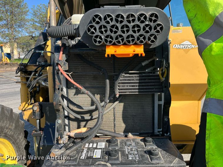 image for item LA9869 John Deere 7130 Premium  MFWD tractor