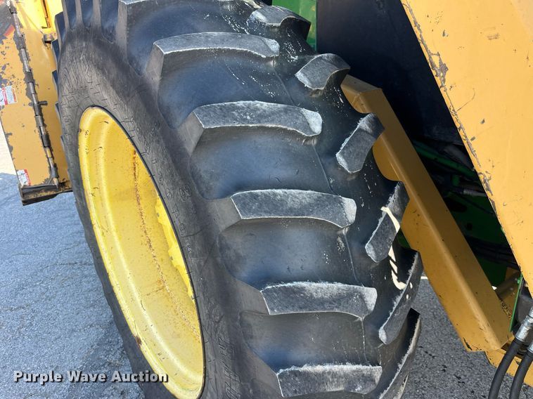 image for item LA9869 John Deere 7130 Premium  MFWD tractor