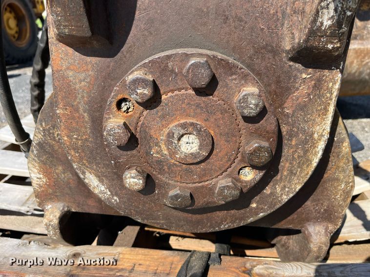 image for item LA9870 Helac  quick coupler