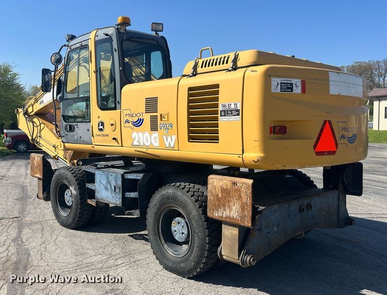 image for item LA9871 2007 John Deere 210CW  wheeled excavator