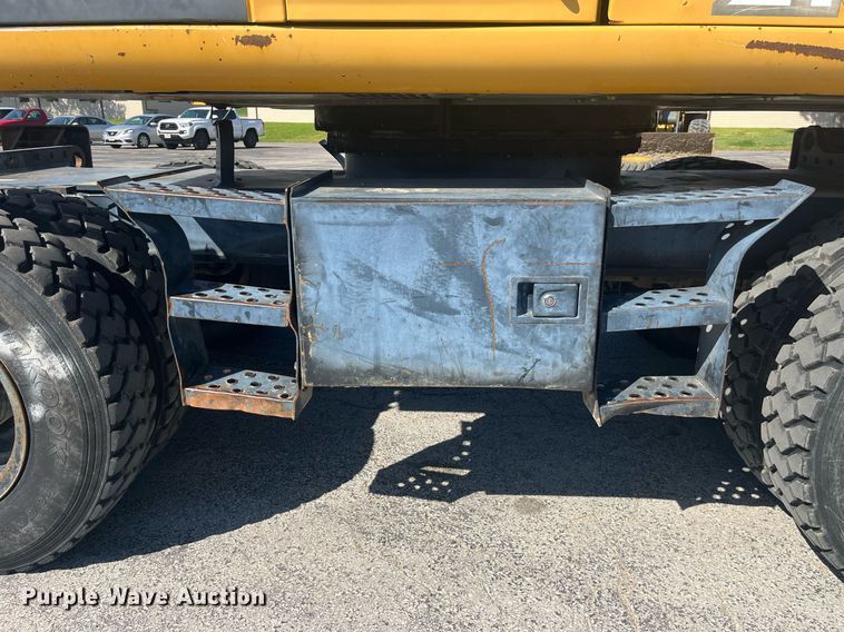 image for item LA9871 2007 John Deere 210CW  wheeled excavator