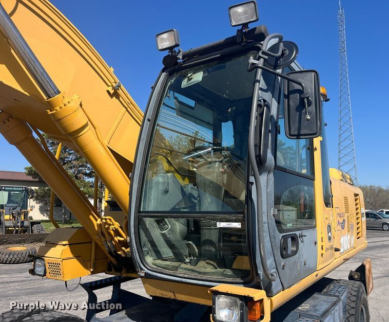 image for item LA9871 2007 John Deere 210CW  wheeled excavator