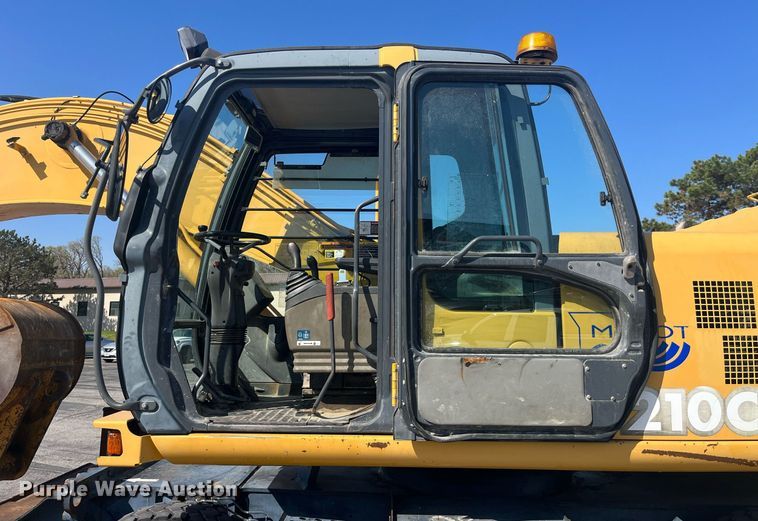 image for item LA9871 2007 John Deere 210CW  wheeled excavator
