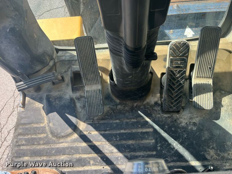 image for item LA9871 2007 John Deere 210CW  wheeled excavator