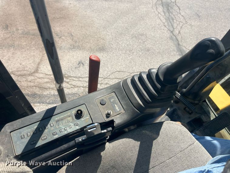 image for item LA9871 2007 John Deere 210CW  wheeled excavator