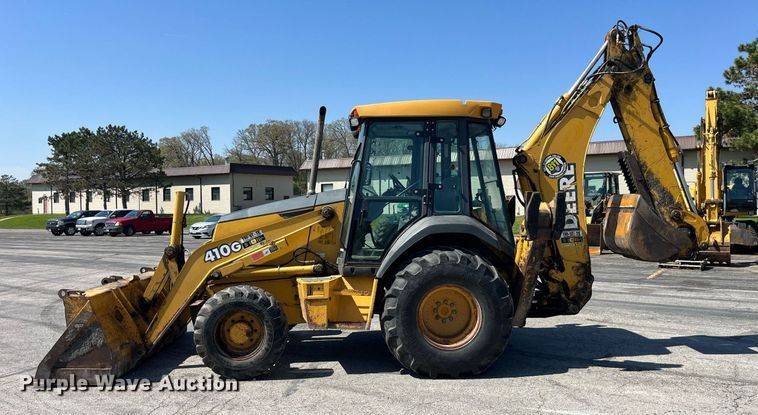 image for item LA9872 2003 John Deere 410G  backhoe