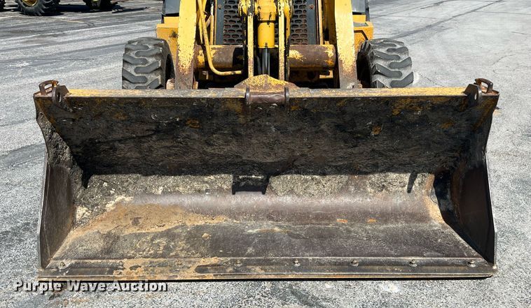 image for item LA9872 2003 John Deere 410G  backhoe