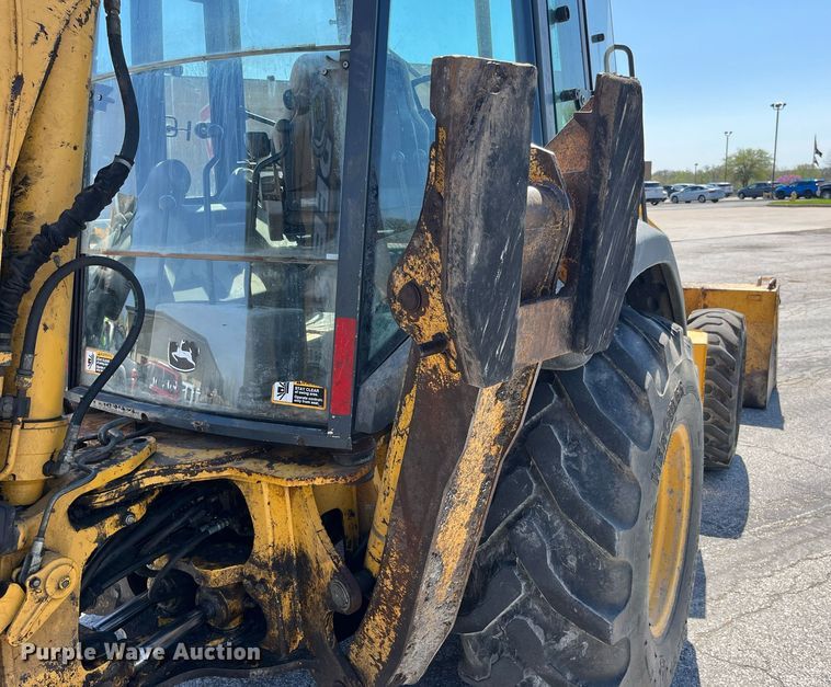image for item LA9872 2003 John Deere 410G  backhoe