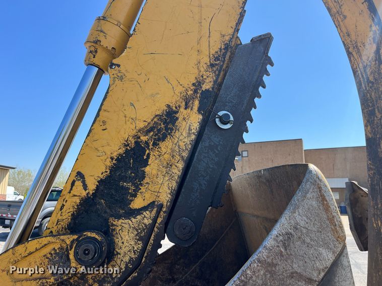 image for item LA9872 2003 John Deere 410G  backhoe