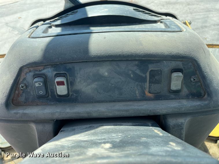 image for item LA9872 2003 John Deere 410G  backhoe