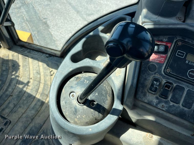 image for item LA9872 2003 John Deere 410G  backhoe