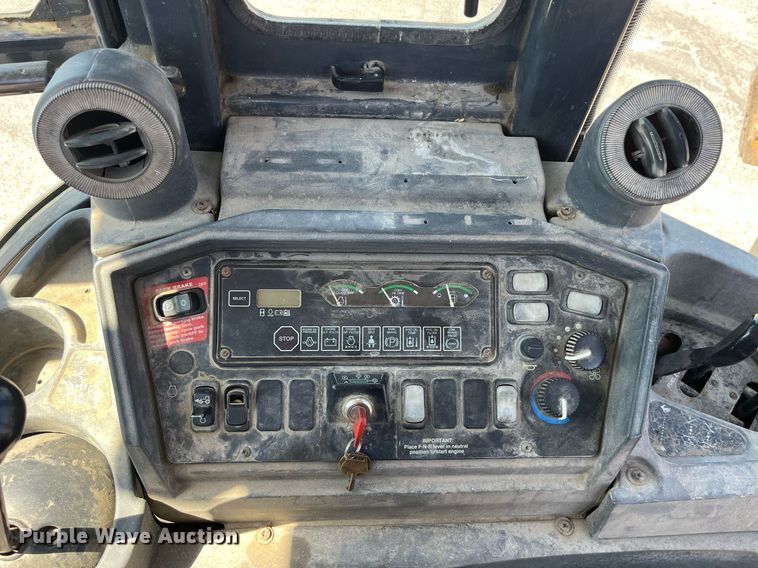 image for item LA9872 2003 John Deere 410G  backhoe