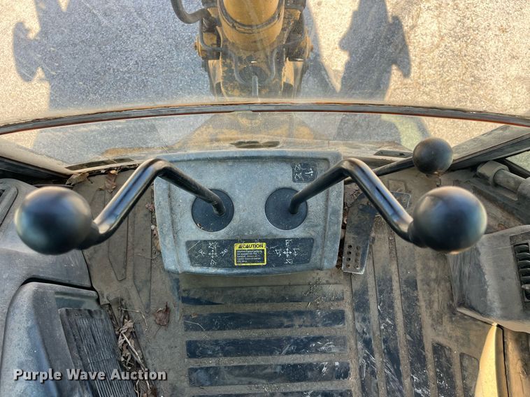 image for item LA9872 2003 John Deere 410G  backhoe