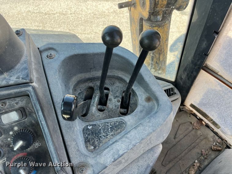 image for item LA9872 2003 John Deere 410G  backhoe