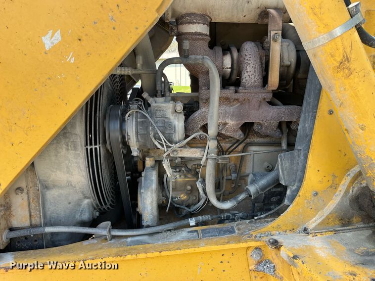 image for item LA9872 2003 John Deere 410G  backhoe