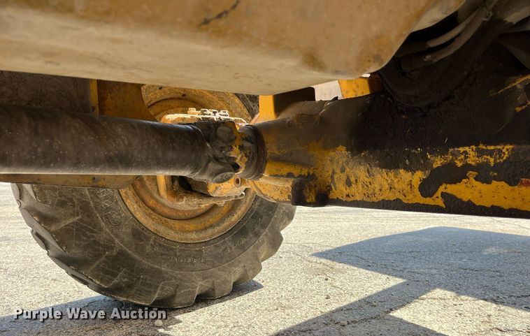 image for item LA9872 2003 John Deere 410G  backhoe