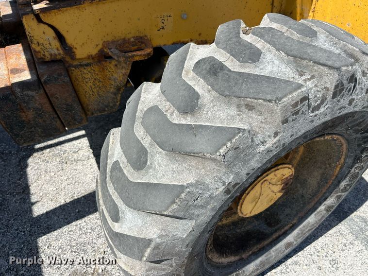 image for item LA9872 2003 John Deere 410G  backhoe