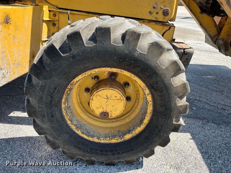 image for item LA9872 2003 John Deere 410G  backhoe