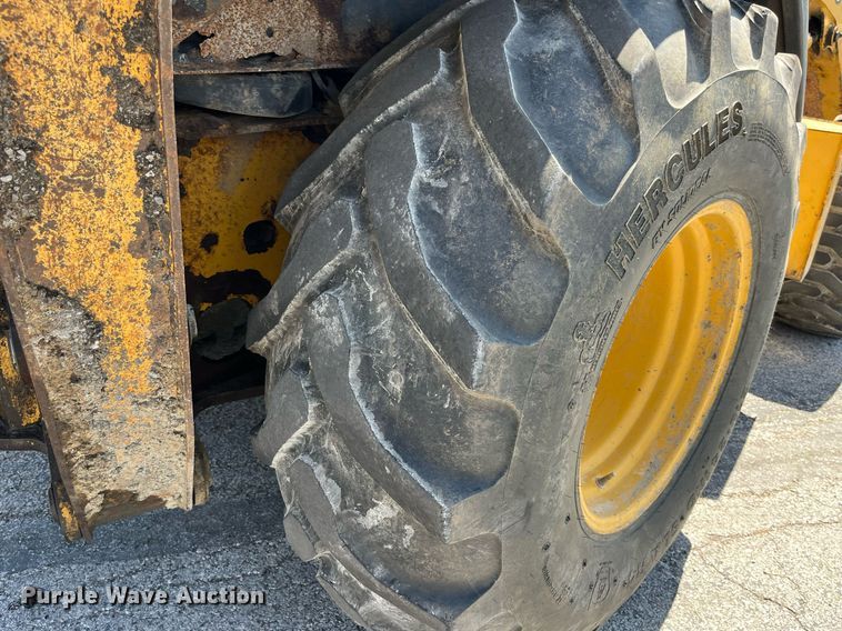 image for item LA9872 2003 John Deere 410G  backhoe