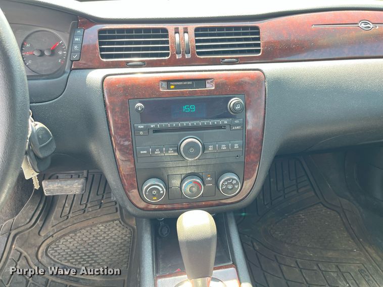 image for item LA9873 2008 Chevrolet Impala LS