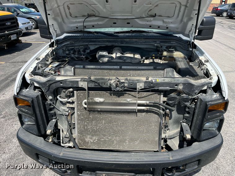 image for item LA9875 2008 Ford F250 Super Duty XL  Crew Cab flatbed pickup truck