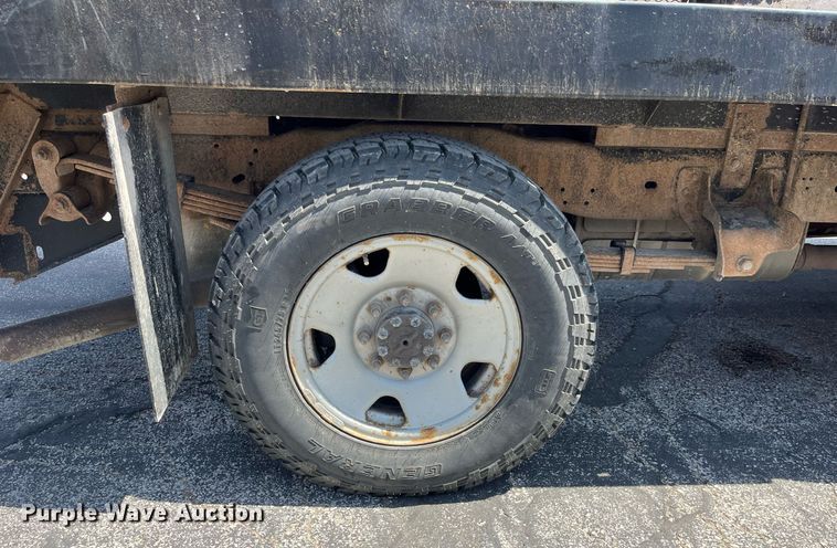 image for item LA9875 2008 Ford F250 Super Duty XL  Crew Cab flatbed pickup truck