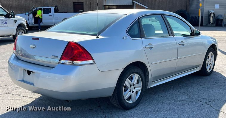 image for item LA9876 2009 Chevrolet Impala LS