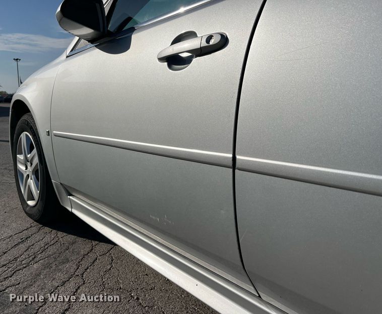 image for item LA9876 2009 Chevrolet Impala LS