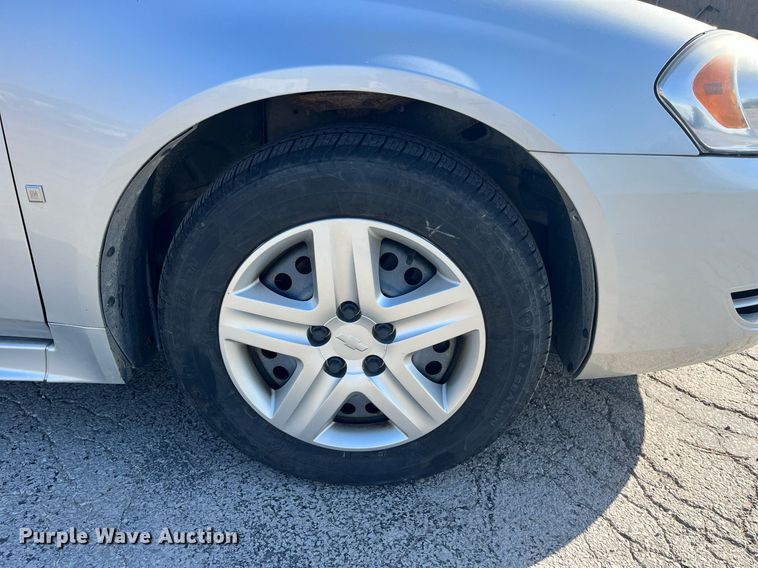 image for item LA9876 2009 Chevrolet Impala LS