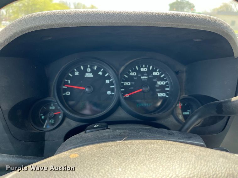 image for item LA9877 2010 Chevrolet Silverado 1500  Crew Cab pickup truck