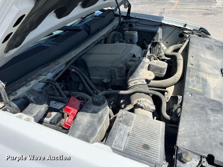 image for item LA9877 2010 Chevrolet Silverado 1500  Crew Cab pickup truck