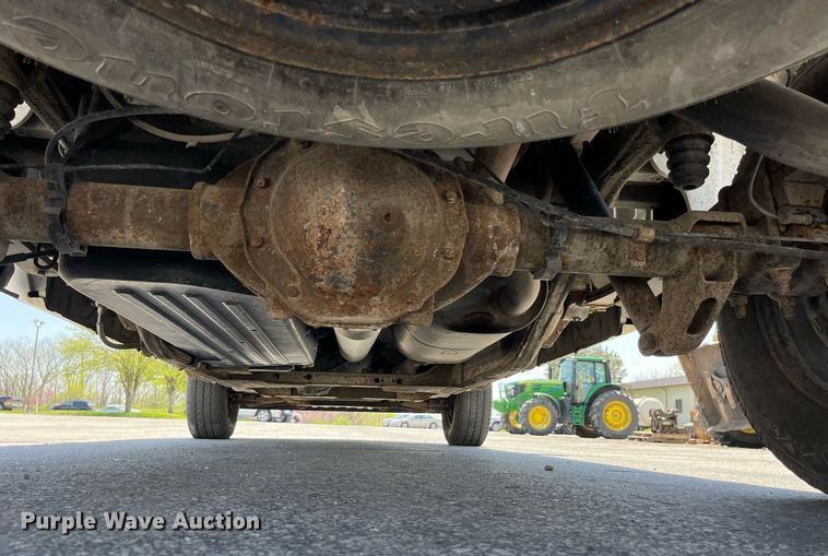 image for item LA9877 2010 Chevrolet Silverado 1500  Crew Cab pickup truck