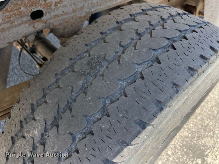 image for item LA9877 2010 Chevrolet Silverado 1500  Crew Cab pickup truck