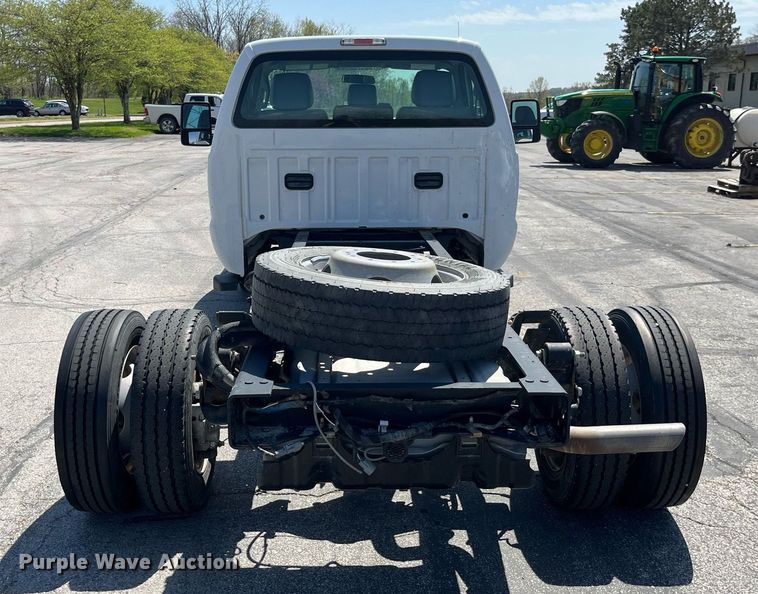 image for item LA9878 2013 Ford F450 Super Duty XL  truck cab and chassis