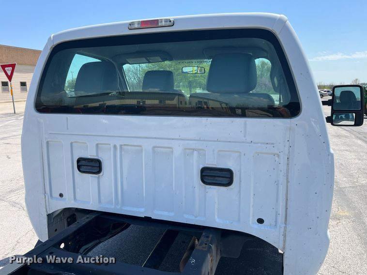 image for item LA9878 2013 Ford F450 Super Duty XL  truck cab and chassis