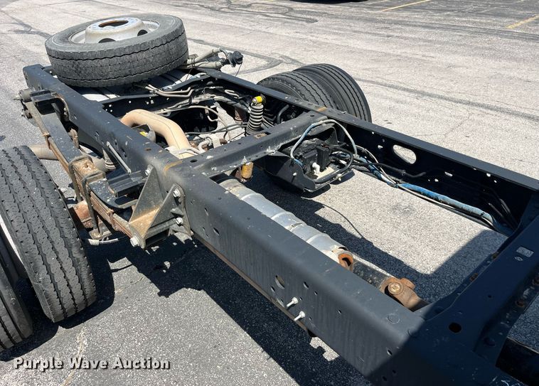 image for item LA9878 2013 Ford F450 Super Duty XL  truck cab and chassis